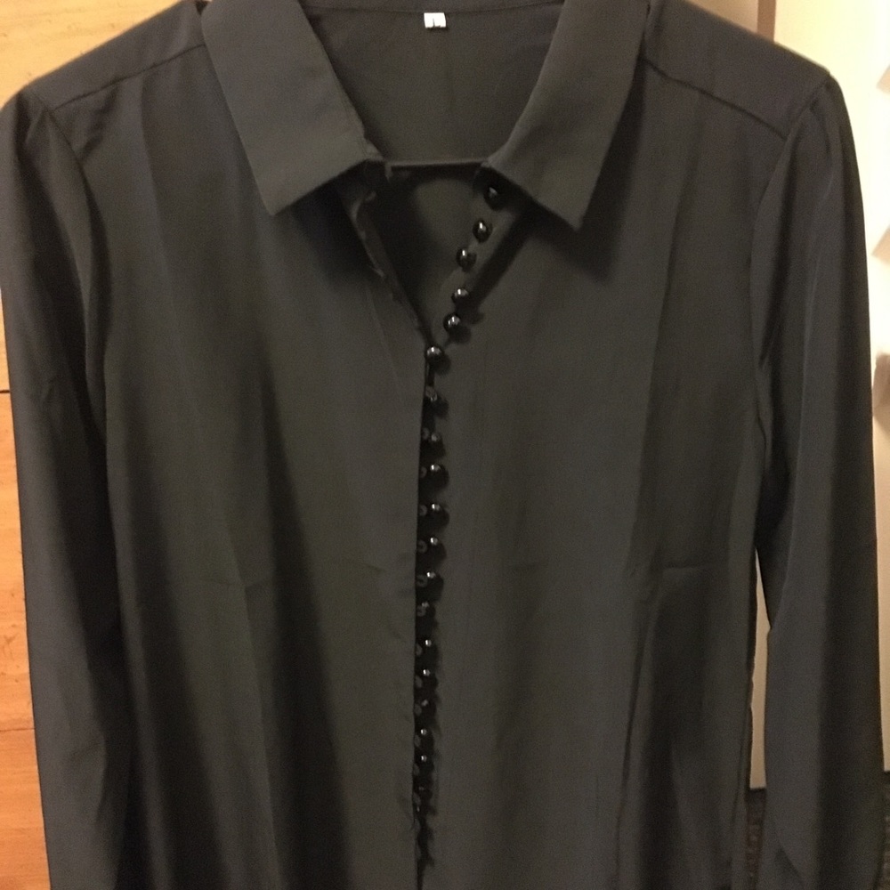 Women’s Blouse